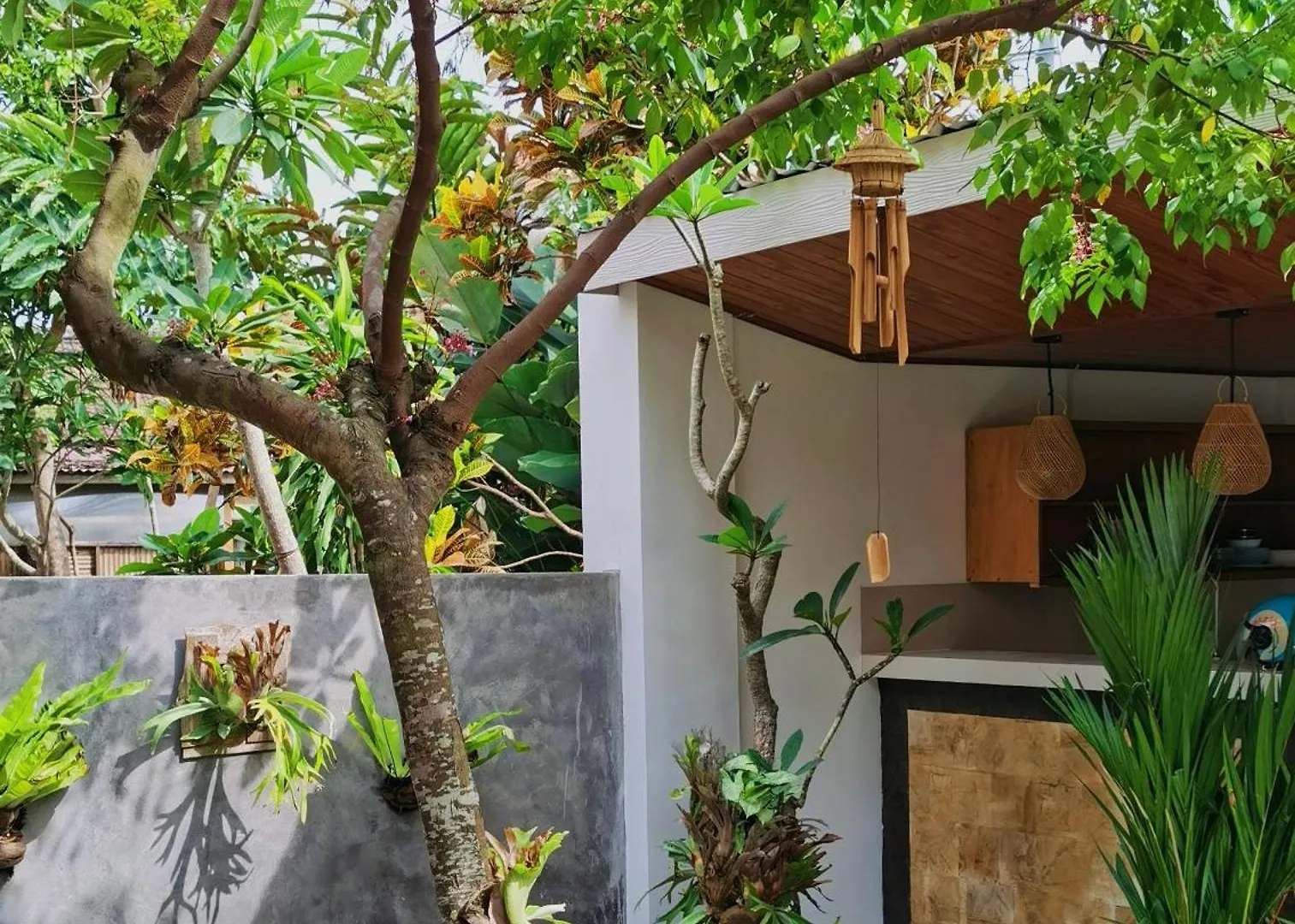 Female-Only Solowe Home House Ubud